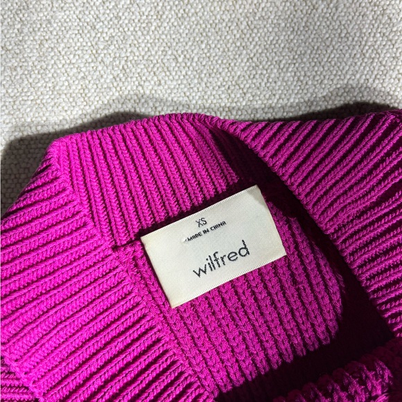 Aritzia Wilfred Crevier XS Fuschia Knit Top, halter style show off your shoulder - Picture 4 of 9
